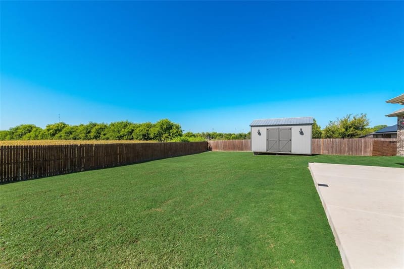 704 Carmen Ana Avenue, Grandview TX 76050 - Photo 31