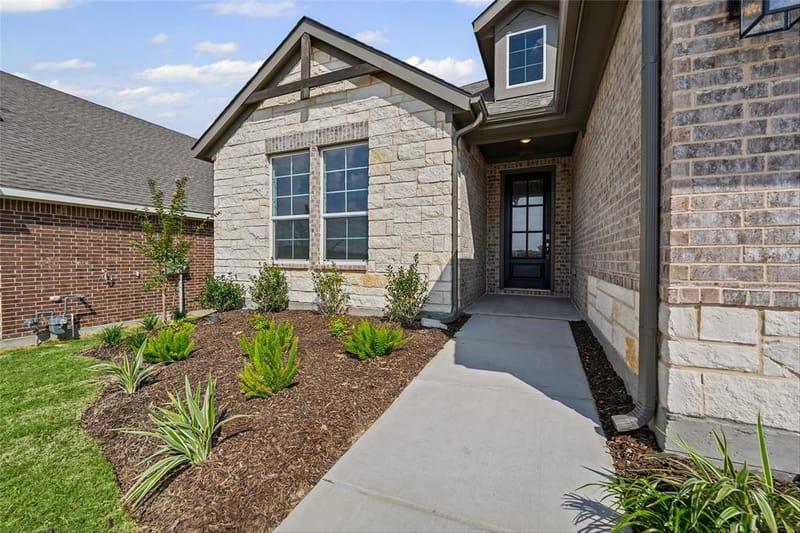 10004 Birchpoint Drive, Fort Worth TX 76108 - Photo 5