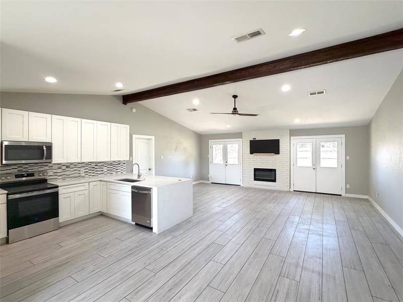 6637 Redbud Drive, Watauga TX 76148 - Photo 6
