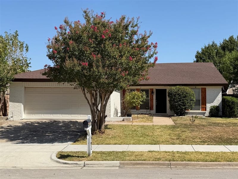 6637 Redbud Drive, Watauga TX 76148