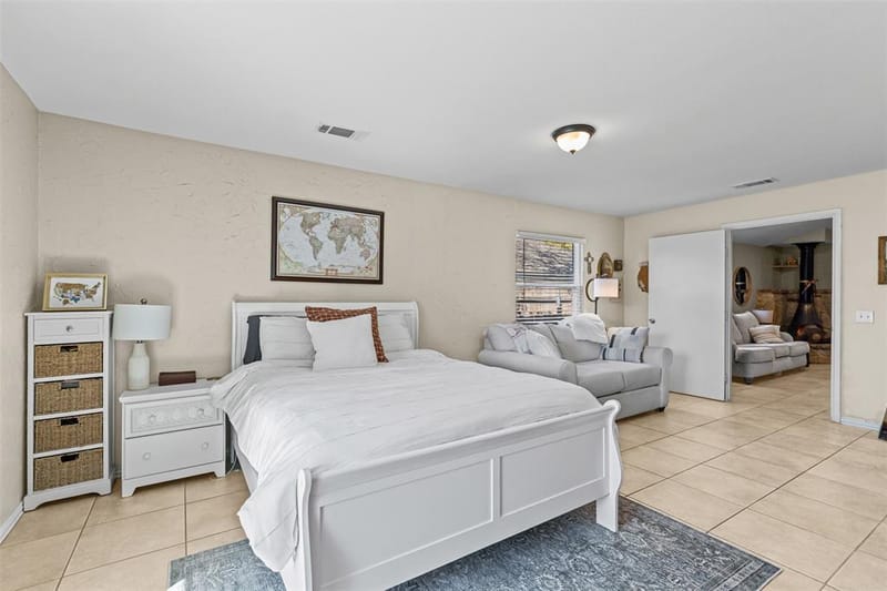 5117 Curzon Avenue, Fort Worth TX 76107 - Photo 12