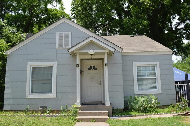 127 Blevins Street, Fort Worth TX 76111 - Photo 2