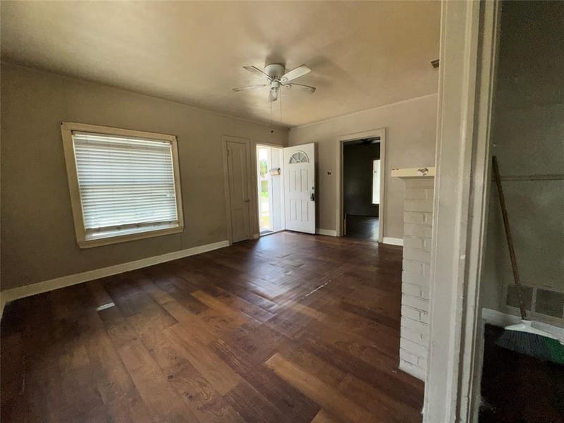 127 Blevins Street, Fort Worth TX 76111 - Photo 7