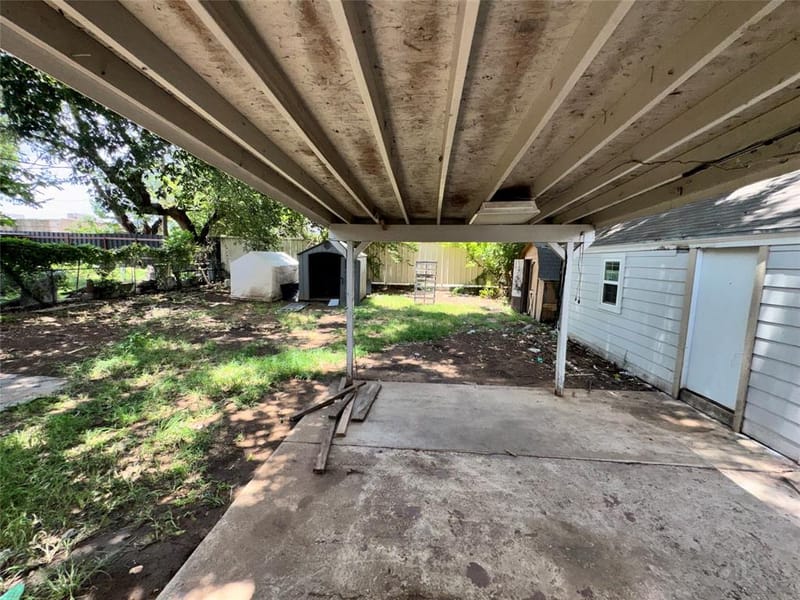 127 Blevins Street, Fort Worth TX 76111 - Photo 11
