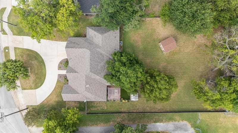 327 Walnut Street, Terrell TX 75160 - Photo 2