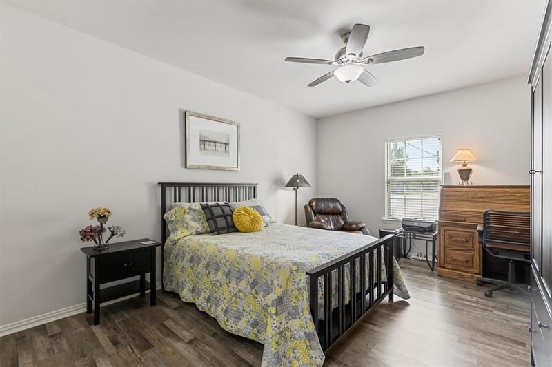 327 Walnut Street, Terrell TX 75160 - Photo 22