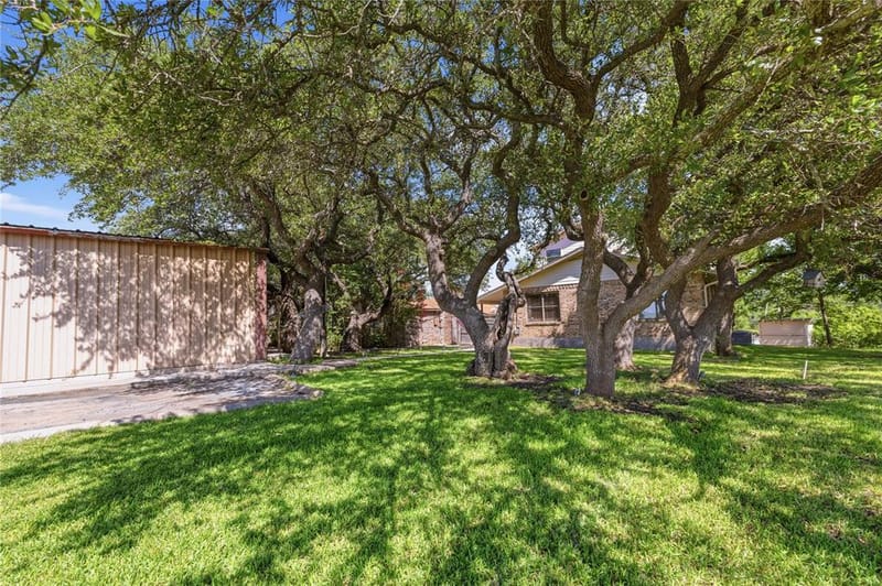 106 Mintons Draw, Brownwood TX 76801 - Photo 10