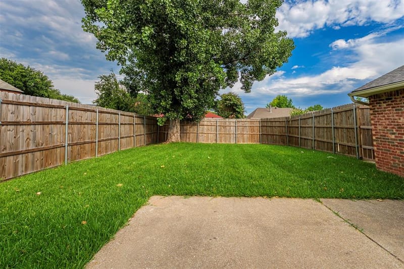 128 Kingsbridge Drive, Garland TX 75040 - Photo 19