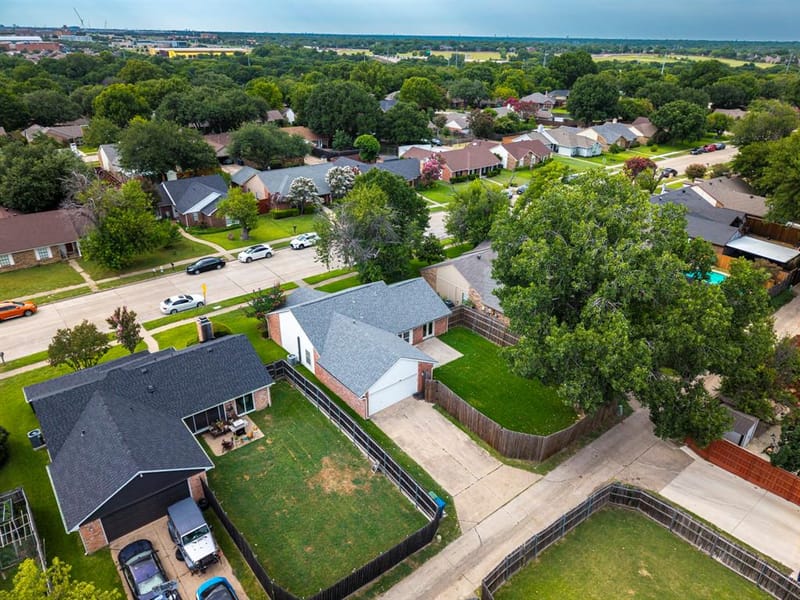 128 Kingsbridge Drive, Garland TX 75040 - Photo 21