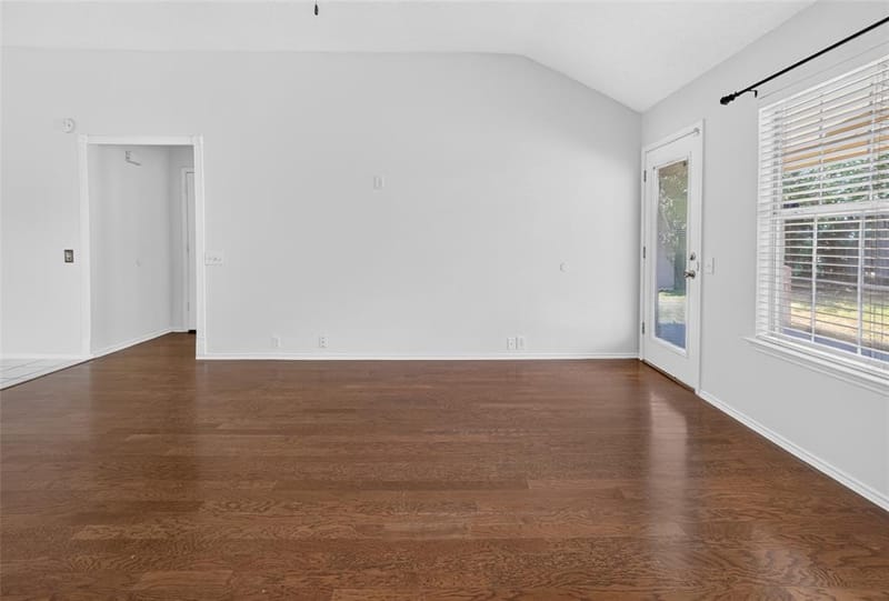 1025 Highland Station Drive, Saginaw TX 76131 - Photo 20