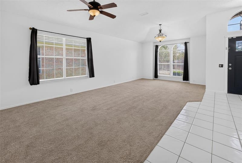 1025 Highland Station Drive, Saginaw TX 76131 - Photo 10