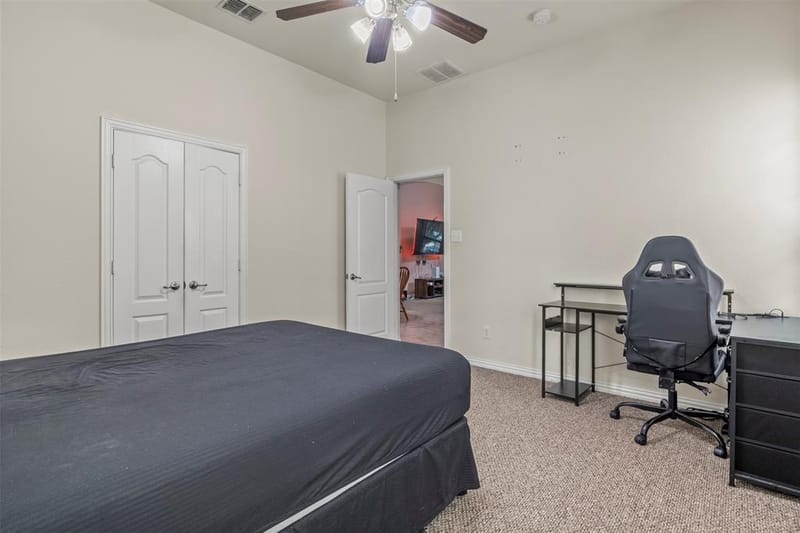 8712 Iron Horse Drive, Irving TX 75063 - Photo 13