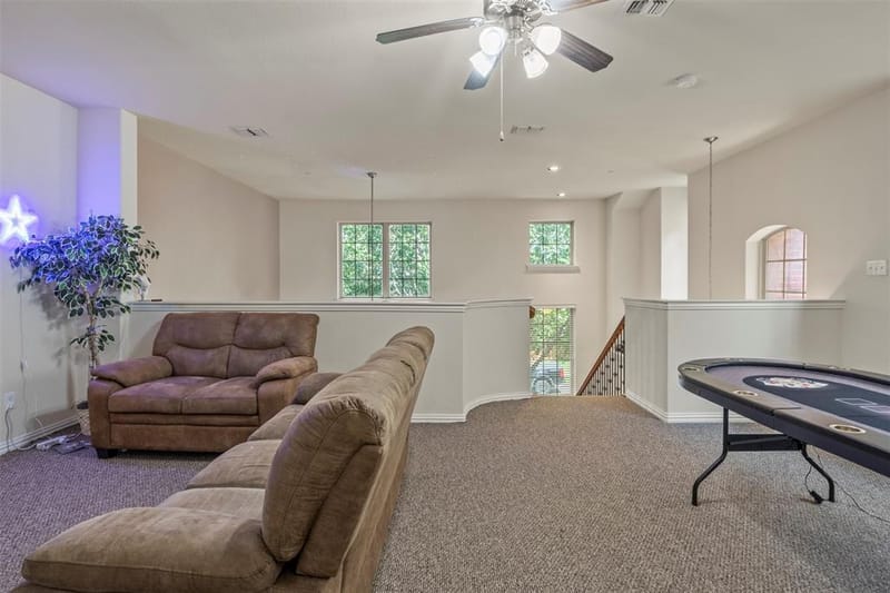 8712 Iron Horse Drive, Irving TX 75063 - Photo 16