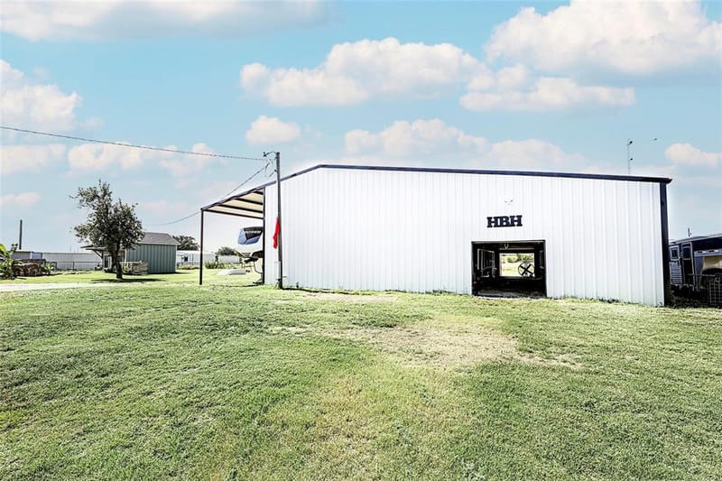 6591 Fm 1758, Bowie TX 76230 - Photo 33
