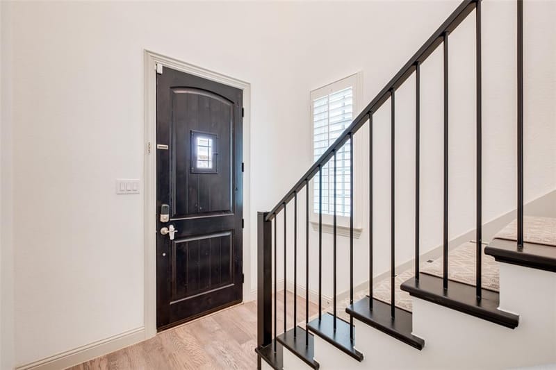 7124 Soto Street, Dallas TX 75223 - Photo 3