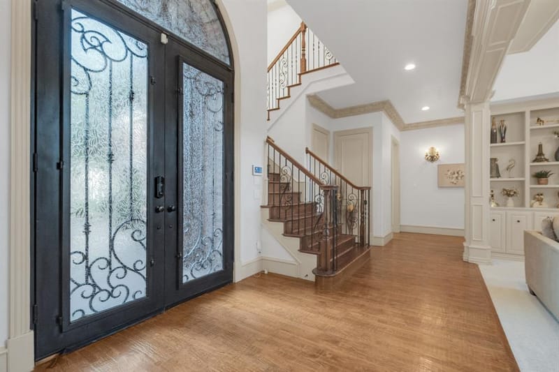 5048 Castle Creek Lane, Plano TX 75093 - Photo 6