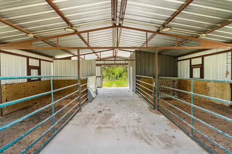 1642 NW County Road 1040, Corsicana TX 75110 - Photo 36