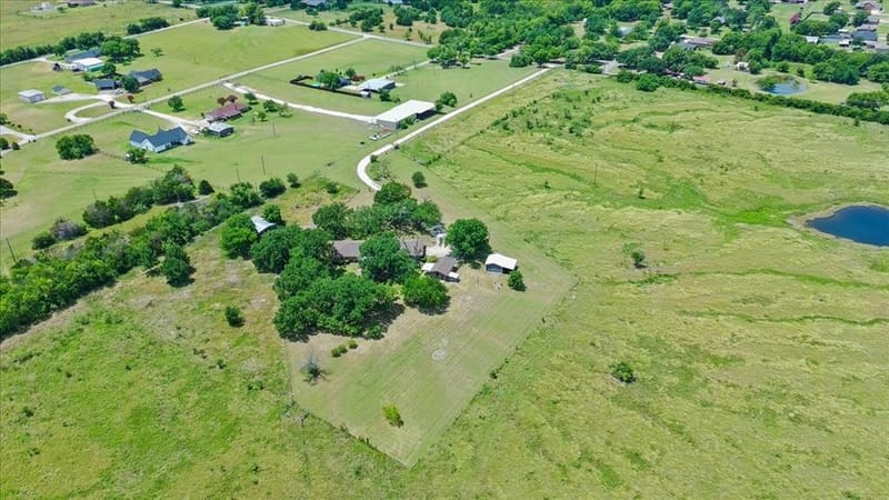 1642 NW County Road 1040, Corsicana TX 75110 - Photo 38