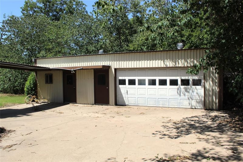 860 N Harbin Drive, Stephenville TX 76401 - Photo 16