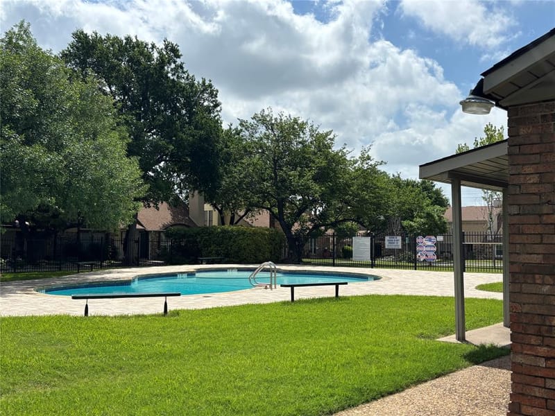 2306 Carol Good Lane, Carrollton TX 75006 - Photo 18