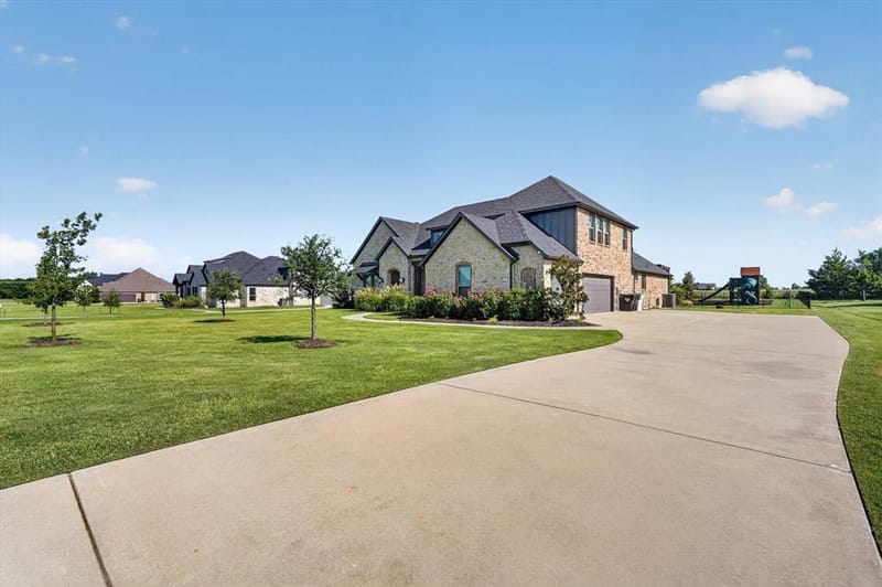 4227 Waterstone Estates Drive, McKinney TX 75071 - Photo 2