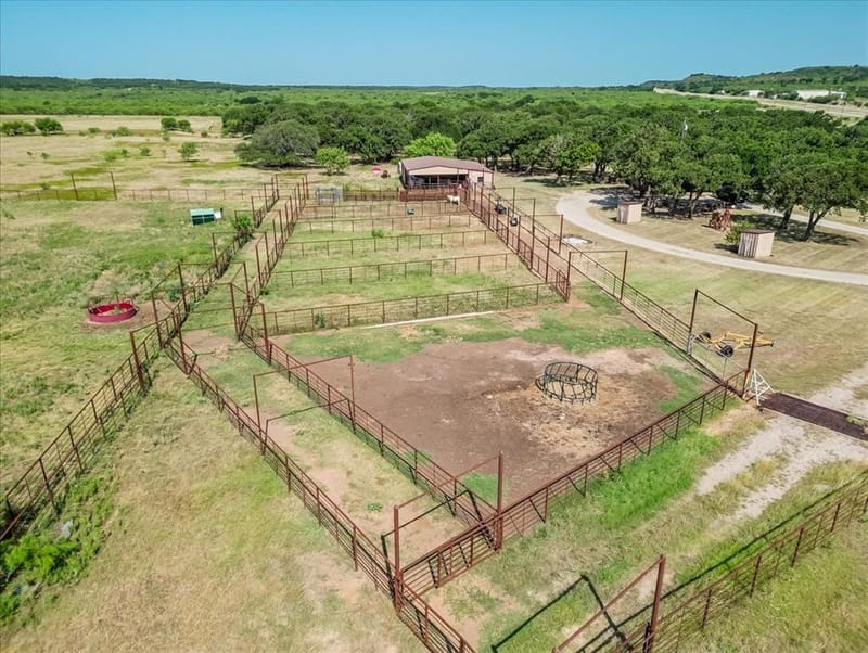 3637 Highway 281 N, Jacksboro TX 76458 - Photo 6