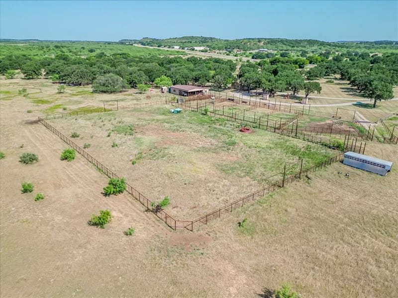 3637 Highway 281 N, Jacksboro TX 76458 - Photo 7