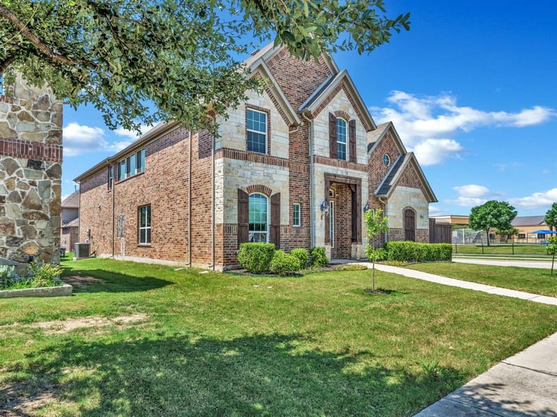 1121 Ranch Gate Lane, Frisco TX 75036 - Photo 2