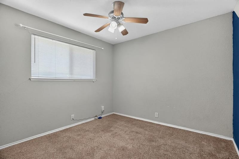 186 Garnet Road, Springtown TX 76082 - Photo 27