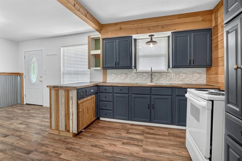 186 Garnet Road, Springtown TX 76082 - Photo 12
