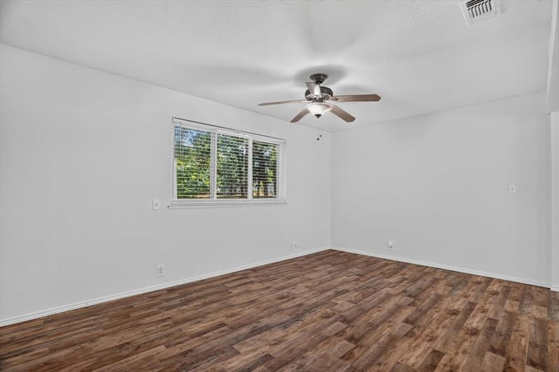 186 Garnet Road, Springtown TX 76082 - Photo 18