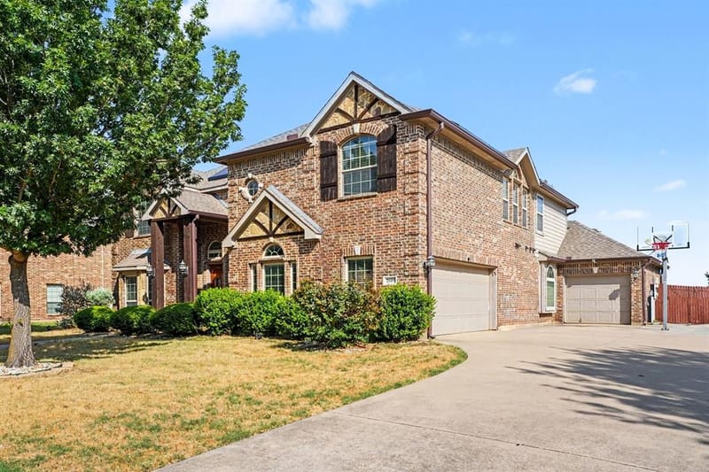 2605 Tall Meadows Drive, Midlothian TX 76065 - Photo 2
