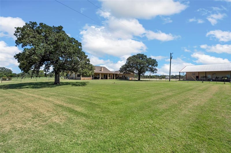180 Hcr 2224 E, Aquilla TX 76622 - Photo 31
