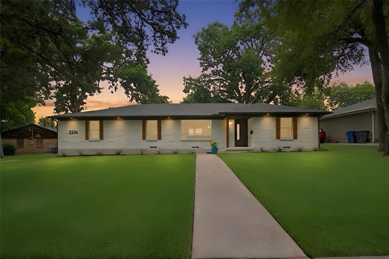 2336 Fenestra Drive, Dallas TX 75228 - Photo 2