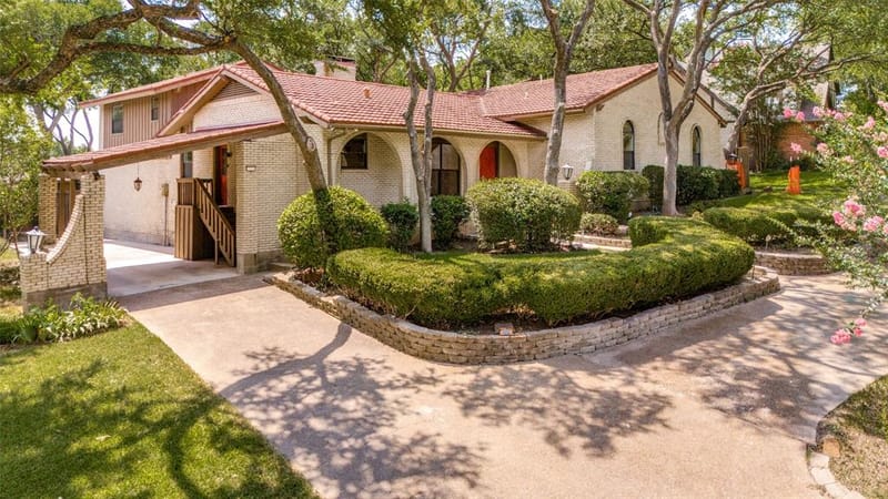 3202 Coronado Street, Irving TX 75062 - Photo 2