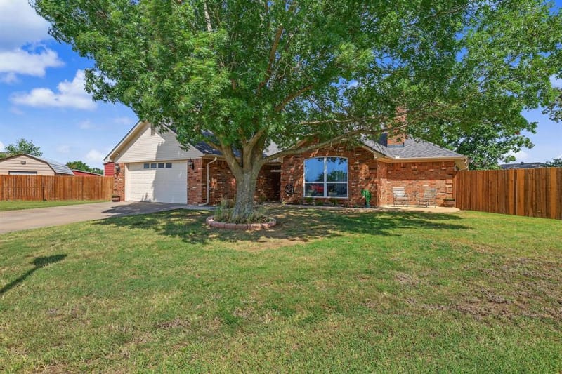 202 Daniel Court, Collinsville TX 76233 - Photo 28