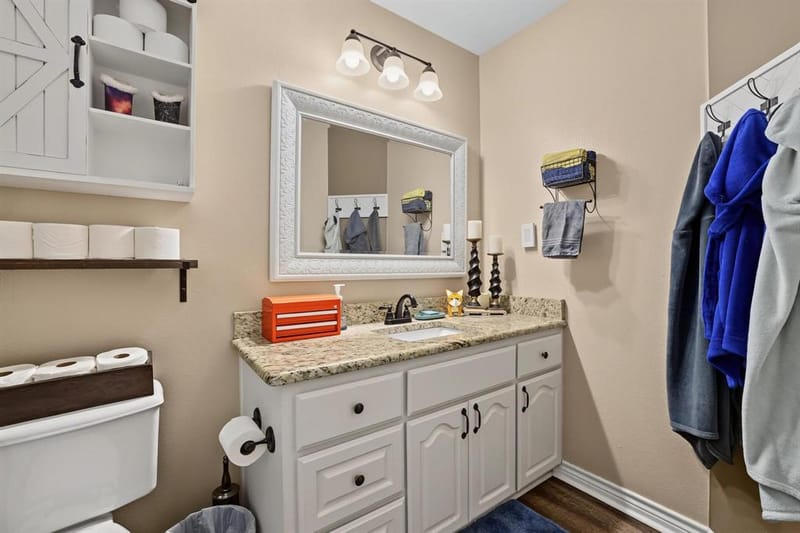 202 Daniel Court, Collinsville TX 76233 - Photo 24