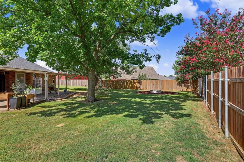 202 Daniel Court, Collinsville TX 76233 - Photo 34