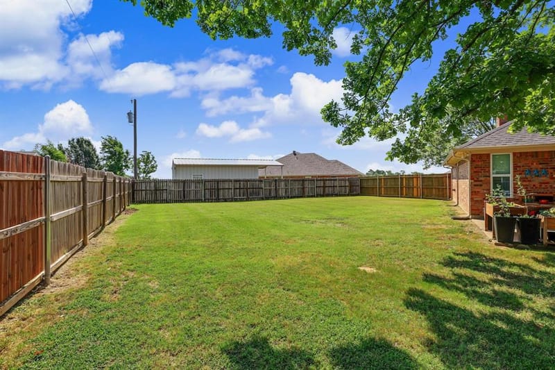 202 Daniel Court, Collinsville TX 76233 - Photo 33