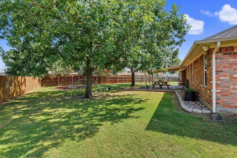 202 Daniel Court, Collinsville TX 76233 - Photo 37