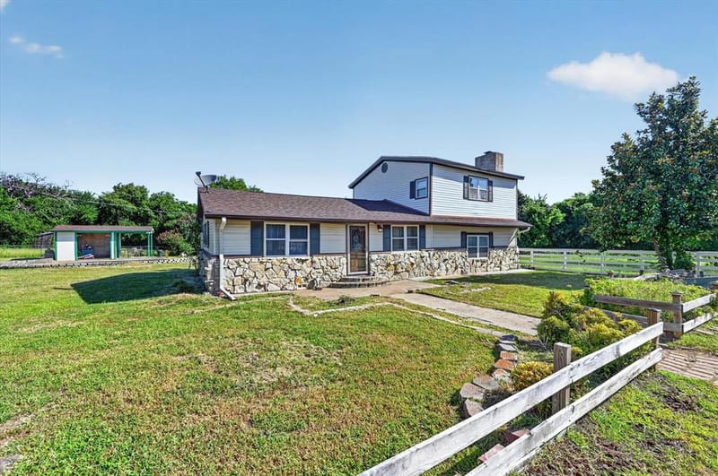 6709 County Road 527, Burleson TX 76028 - Photo 2