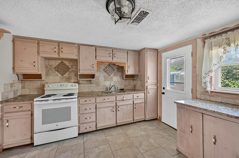 6709 County Road 527, Burleson TX 76028 - Photo 13