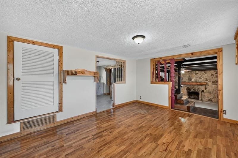 6709 County Road 527, Burleson TX 76028 - Photo 12