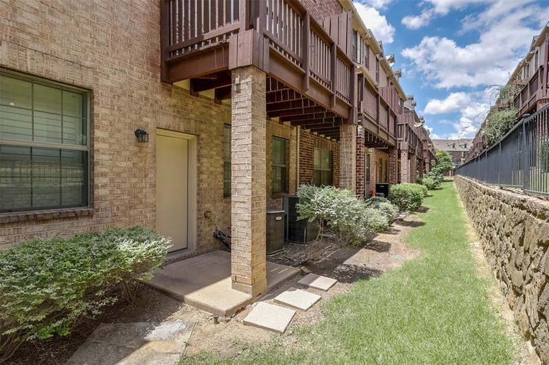 1429 Fox Run Drive, Irving TX 75063 - Photo 27
