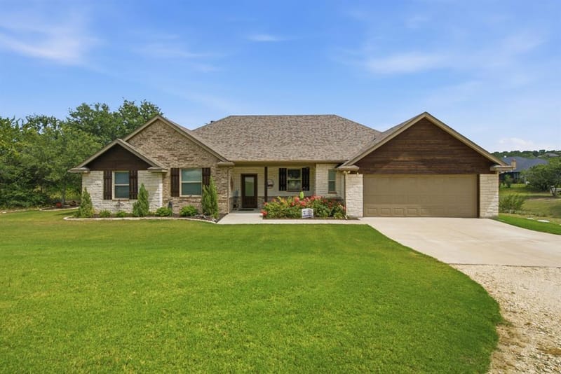 640 Sunfish Point, Bluff Dale TX 76433 - Photo 3