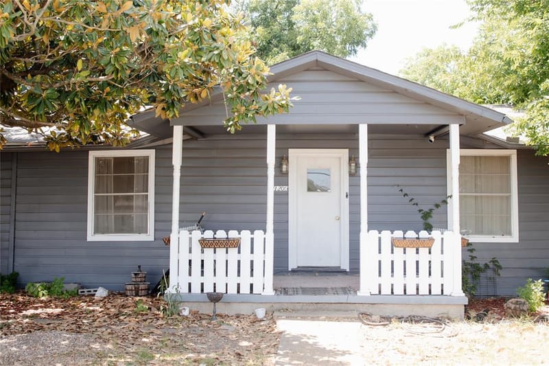 1200 S Jackson Street, Kaufman TX 75142