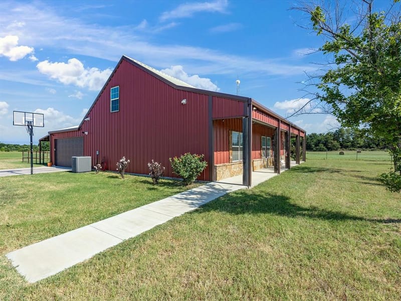 716 County Road 3241, Paradise TX 76073 - Photo 5