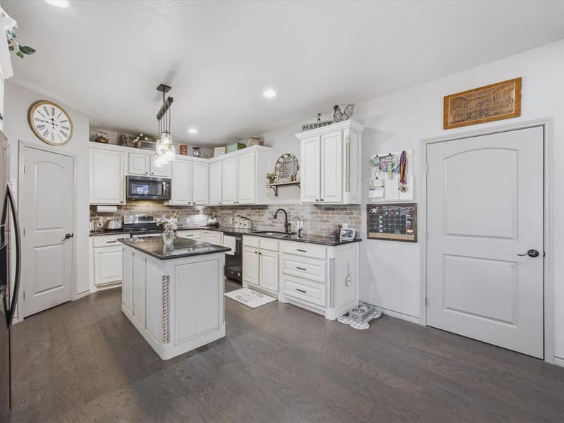 716 County Road 3241, Paradise TX 76073 - Photo 10