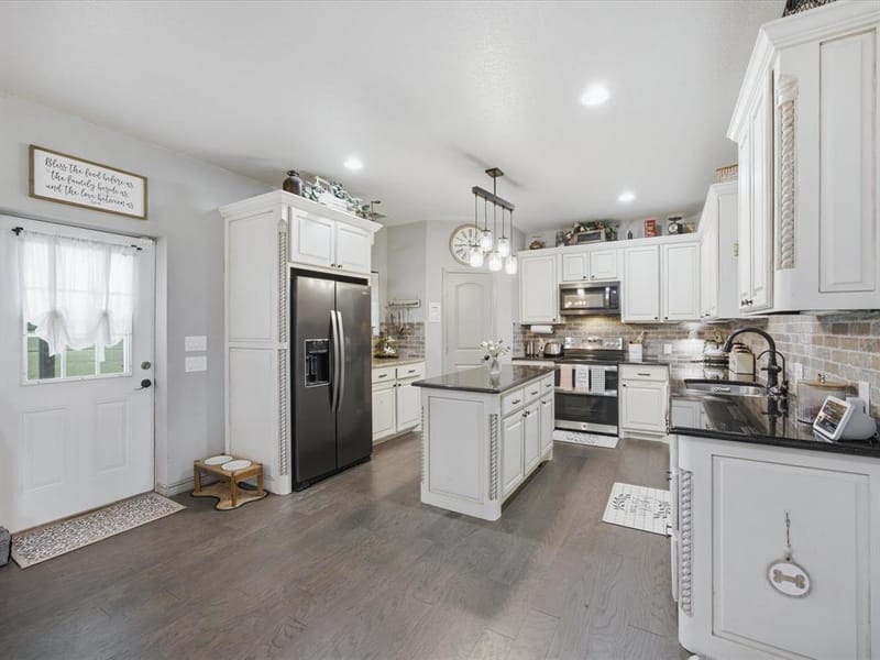 716 County Road 3241, Paradise TX 76073 - Photo 11