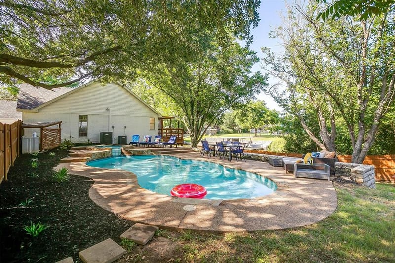1401 Cheyenne Trail, Granbury TX 76048 - Photo 37